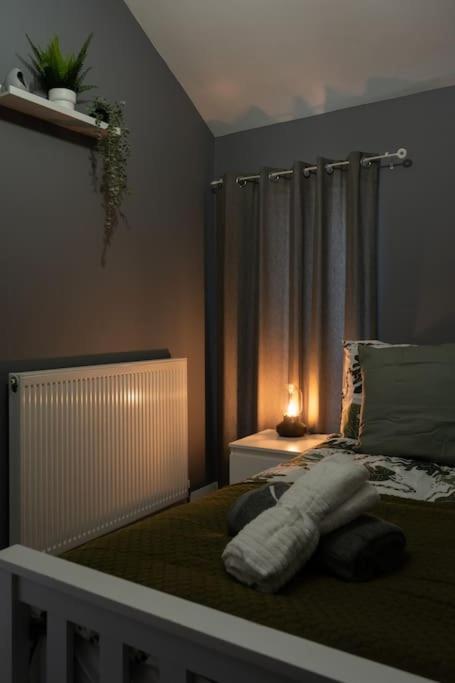 Vibrant City Centre Townhouse With Free Parking Rare Outdoor Patio Belfast Buitenkant foto